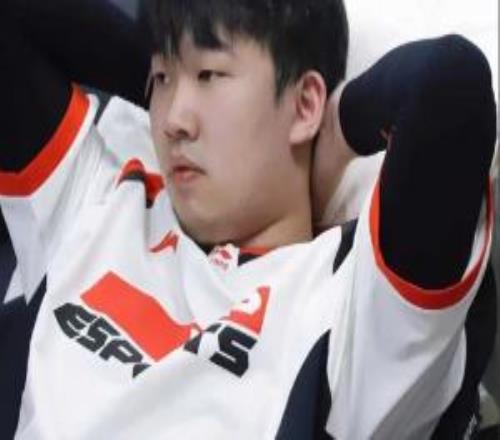 Reddit热议Naiyou被禁赛：眼看小奶油要C赢了，只能明演了