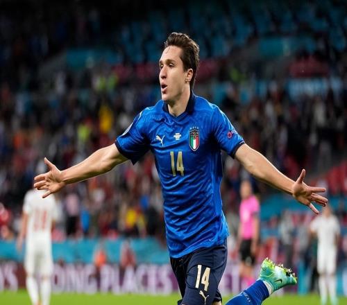 斯洛特不给机会，意大利豪门竞相购买：28岁的边锋真的该转会了