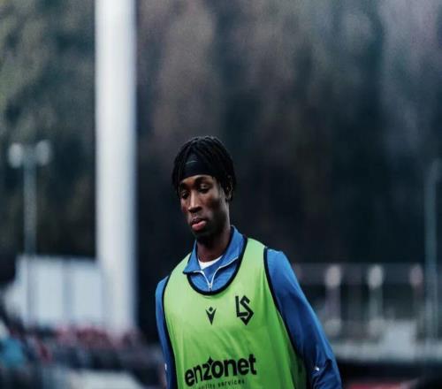 名过其实曼联力捧新埃辛出租后却连遭耻辱，拉爵的球队都嫌弃他