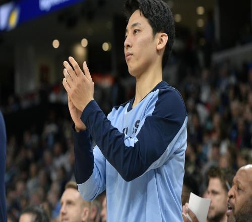 河村勇辉表现受到公牛主帅肯定，被裁后将留在芝加哥疗伤