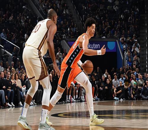 面对勇士打出了统治级的表现！快船应该让内线新秀进入先发阵容