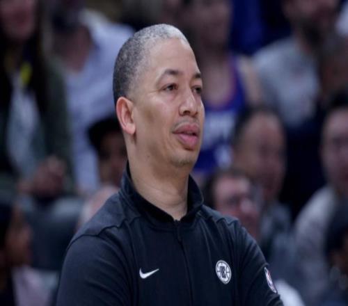 记者：泰伦卢曾出席比卢普斯的一场扑克牌局