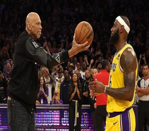 詹姆斯：我没有刻意追求历史得分王的成就