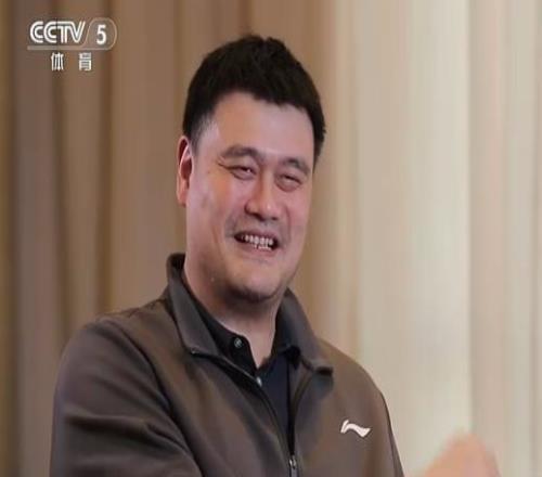 姚明谈帮助上海男篮夺冠：当时为了去另外一个联赛，我必须得拿