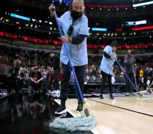 NBA官方：热火vs公牛场馆出现积水问题比赛将延期举行