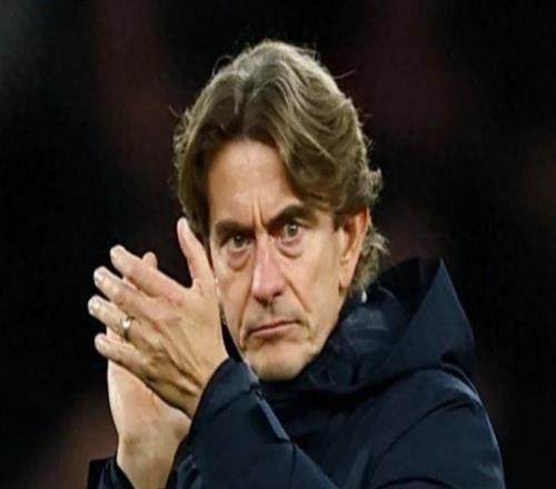 托特纳姆热刺正深陷危机，主帅弗兰克随时可能下课