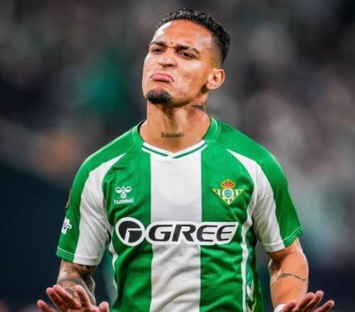 10场6球安东尼西甲找回自我,进球数超越曼联时期,一数据冠绝欧洲