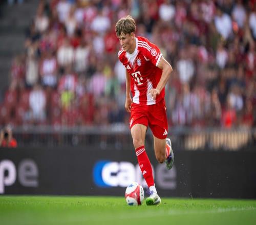 官方：拜仁二队后卫达尔皮亚兹租借加盟米兰