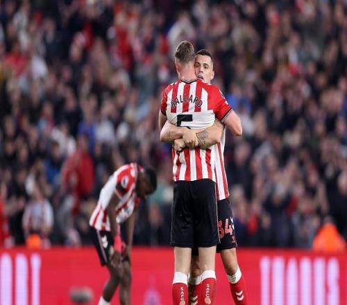 枪手无缘英超神迹！桑德兰22绝平阿森纳，阿尔特塔坐山观虎斗