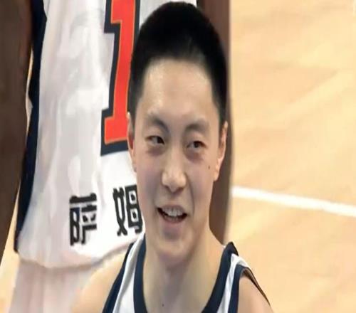 不是胡明轩，不是萨姆纳！广东队最大赢球功臣另有其人