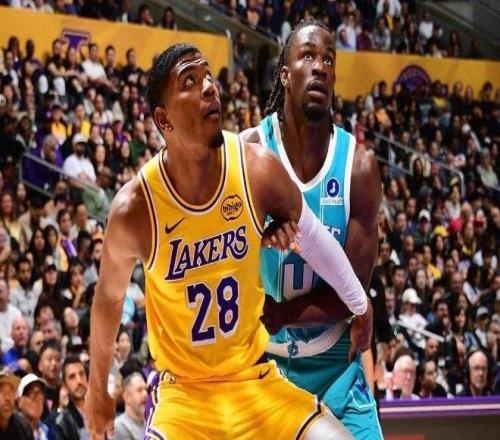 东契奇39+3+4，詹姆斯全能难救主，湖人不敌黄蜂5战4负俯冲附加赛