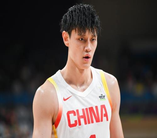 中国男篮好消息，曾凡博成篮网双向合同头号人选有望正式登陆NBA
