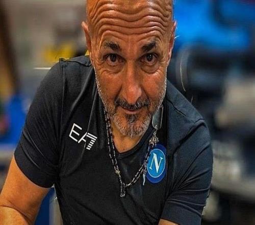 斯帕莱蒂即将出任尤文主帅，尴尬的是他手臂上有那不勒斯队徽