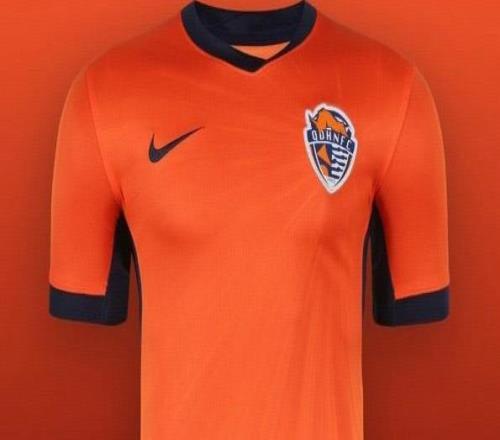 官方：耐克公布中超2026赛季16支俱乐部主场球衣