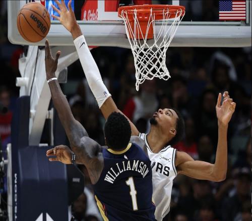 文班亚马只用119场比赛跻身马刺队史盖帽前十，本赛季结束可进前3