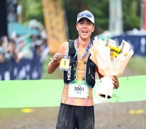 山野共融HOKA陪伴跑者共越莫干山之巅，于赛道共筑间传递山野文化