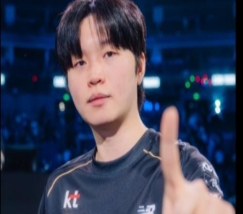 LOL官推：BDD以10.93的KDA位列本次S15世界赛第一！