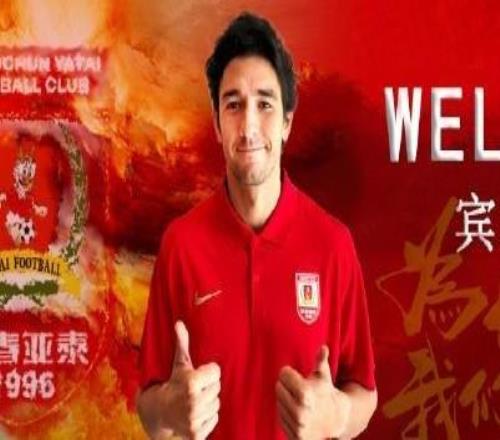 官方：29岁中国香港后卫宾纪文加盟长春亚泰