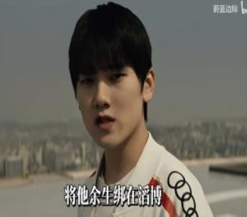 哥哥紧紧地将他余生绑在滔搏！恋恋红茶：跟哥哥的续约谈的较为顺利