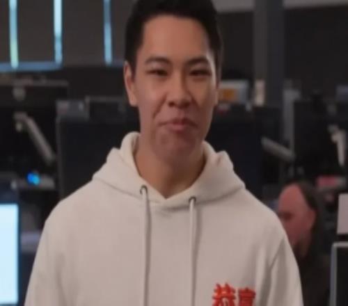 设计师：会采取保守改动策略改动数量会减少但更具影响力