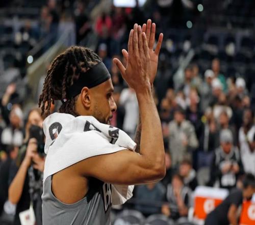 生涯告急！整整两个月啊，冠军后卫无人问津，16年NBA生涯恐落幕