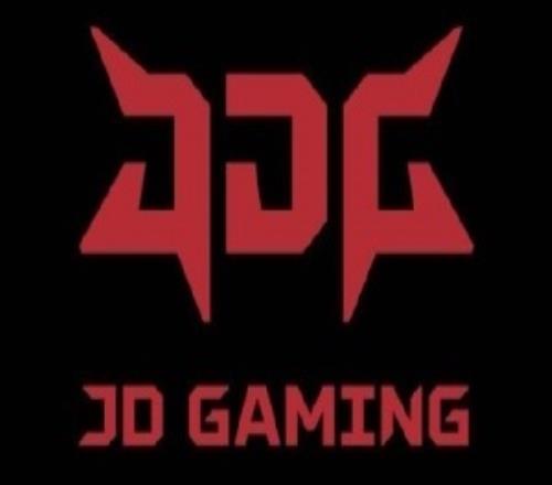 JDG粉丝怒喷选手表现：谁能来管管你们这坨屎实在不行退赛吧