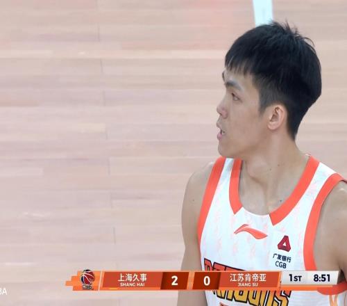 国产后卫巅峰对决，徐杰的全能VS庞峥麟的勇猛，谁更强