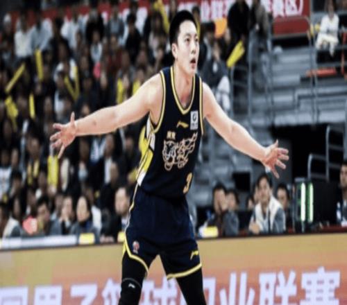 广东5分险胜深圳避免连败奎因30+9贺希宁空砍24分