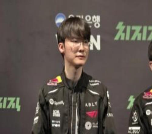 Faker：输掉前期交战导致走势不佳竞技水平逐渐提升
