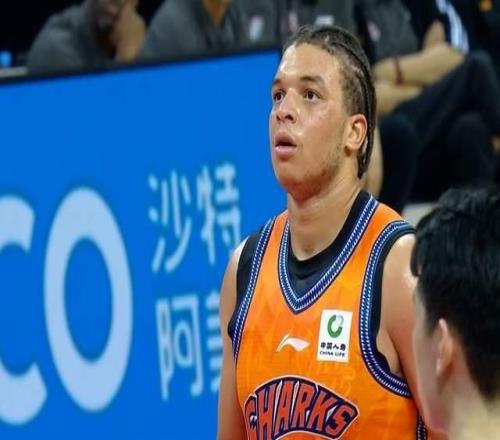 23分大胜！卫冕冠军淘汰NBL冠军，张镇麟终于爆发了，卢伟赚了