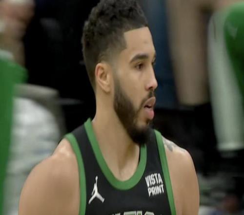 塔图姆15分王者归来凯尔特人大胜小牛，东部诸强瑟瑟发抖