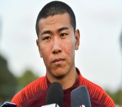 喜讯！武汉三镇功勋中卫正式官宣加盟巴乙升班马，未来将挑大梁