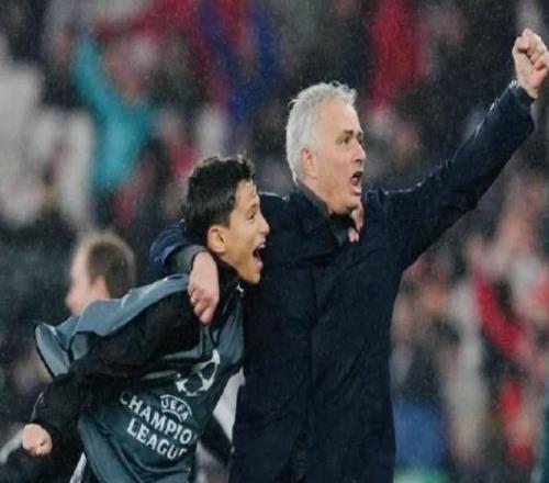 欧冠附加赛对决预测，皇马再碰穆帅几率高，巴黎战弱旅轻松晋级