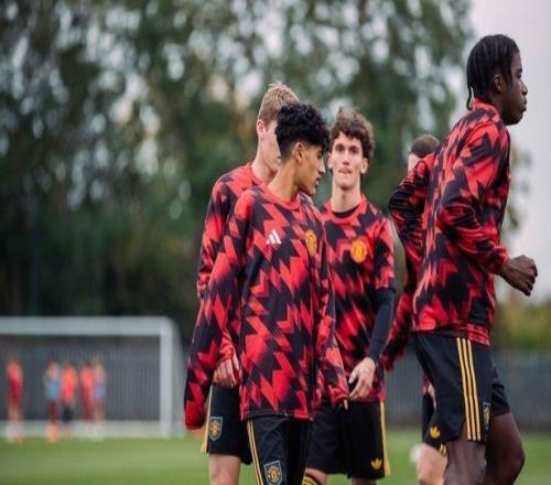 曼晚：JJ加布里埃尔参加曼联一线队训练，最早明年1月首秀