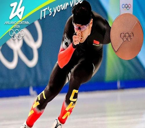宁忠岩摘得速度滑冰男子1000米铜牌！