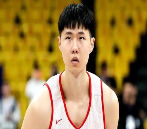 男篮21人实力分档：赵继伟第二档，第一档共6人，广东2将第四档