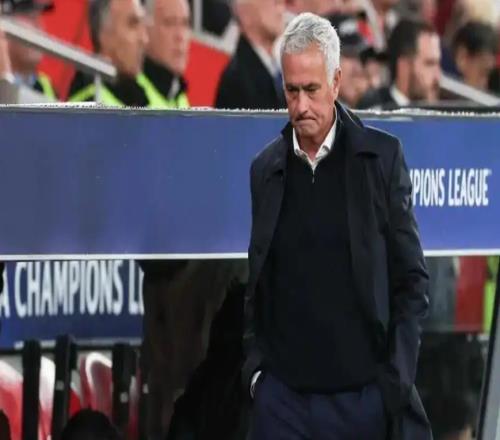 6连胜！阿森纳一只脚进欧冠16强，穆里尼奥神了：20掀翻意甲冠军