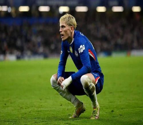 离开曼联，你啥都不是！加纳乔在为自己的任性买单