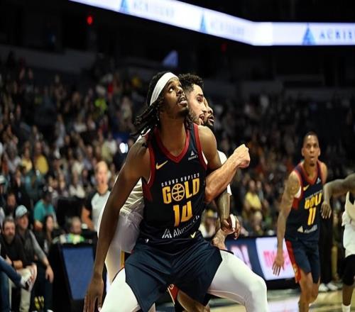 发展联盟表现相当不错，掘金为什么不给内线新星多些表现机会