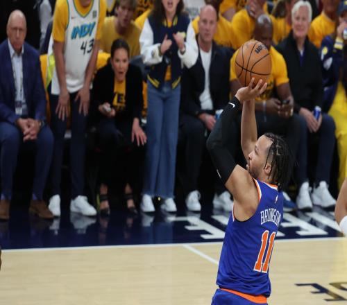 布伦森：第一年他们曾把我搞成右手投篮我从那之后就没再玩过2K