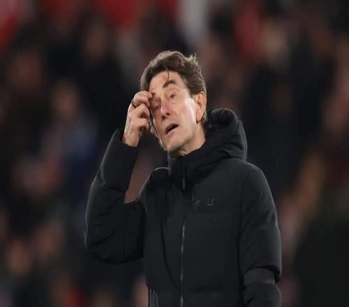 天空体育：热刺高层在考虑所有选项，尚未决定弗兰克的去留