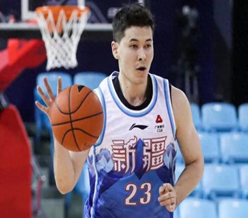 洋帅首秀！新疆39分狂胜送江苏8连败，还得是你啊格兰