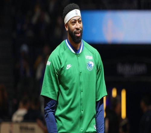 好消息，独行侠安东尼戴维斯伤愈复出，将对阵76人的比赛