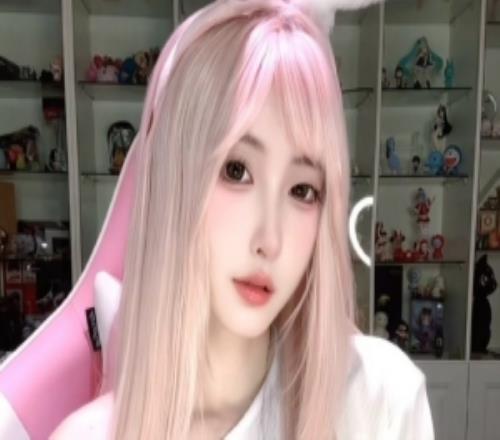 这是谁鼓鼓晒照：本周粉发炫已经沉浸在艺术创作中无法自拔了