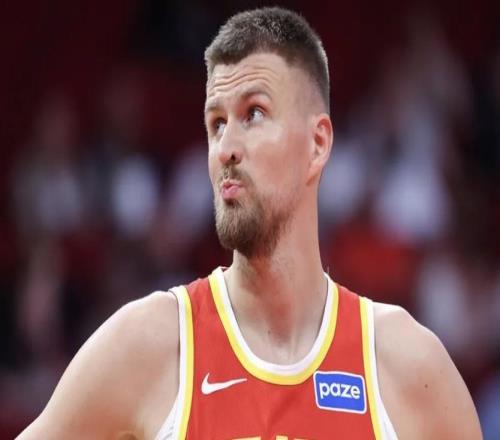 记者：勇士坚信波尔津吉斯交易零风险且潜在回报极高