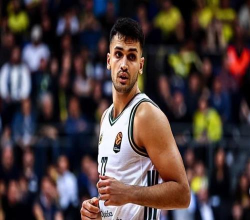 首秀表现惨不忍睹，内线新援想要在勇士站稳脚跟似乎并不容易