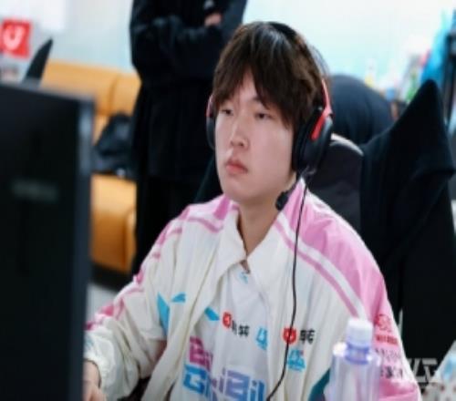 BLG发布EWC预选赛赛前返图：最近赛程有些密集，大家辛苦了