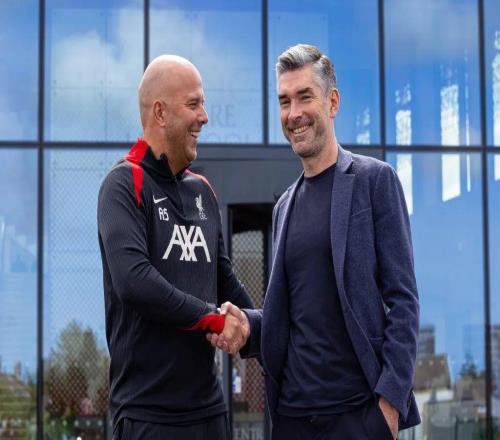 落选欧冠大名单！萨拉赫被雪藏幕后：球队高层站位斯洛特