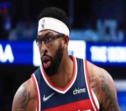 名记：浓眉因手部和腹股沟伤势，预计缺席本赛季剩余比赛