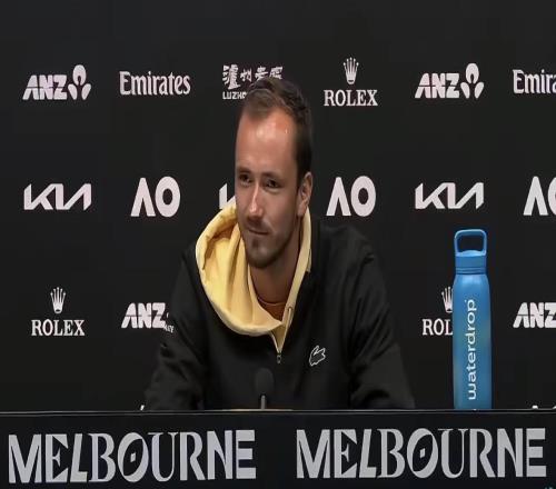 梅德韦杰夫的坚持：我从未考虑过更改国籍